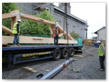 13 Monday 20th May 2013 sees the trusses being unloaded on site