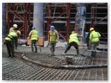 07 Spreading out the concrete