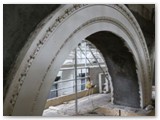 12 White Arches